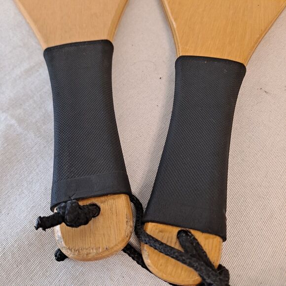 Vintage Jokari Champ Gatorade Racquet Paddle Ball Sport Wooden USA Set Of 2 - Picture 6 of 11